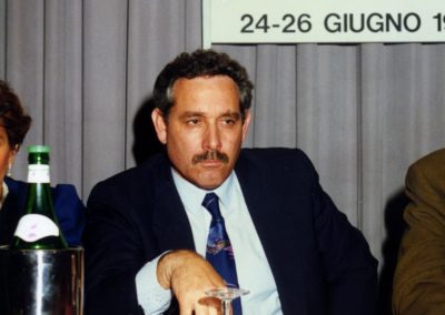 Convegno Internazionale. "Israeliani e palestinesi: in cammino verso la pace". 24 giugno 1993, Milano. Hagi Meron, il capo della delegazione israeliana.
